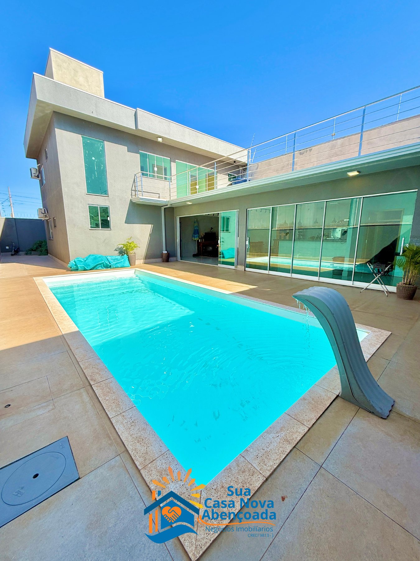 Jd. São Paulo com 4 quartos sendo 1 suíte e piscina📍