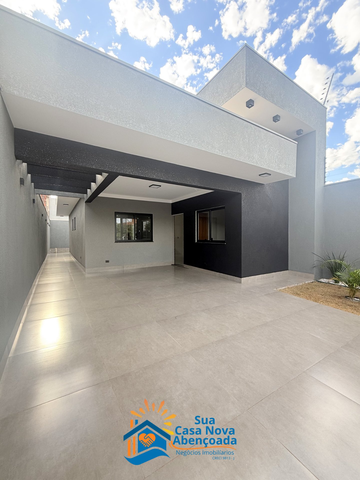 Jd. Paulista com 3 quartos sendo 1 suíte, área gourmet e corredor lateral 📍