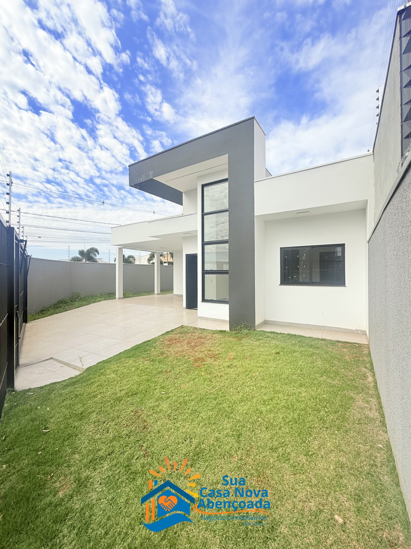 Jd. Colina Verde com 3 quartos sendo 1 suíte, espaço lateral e área gourmet📍