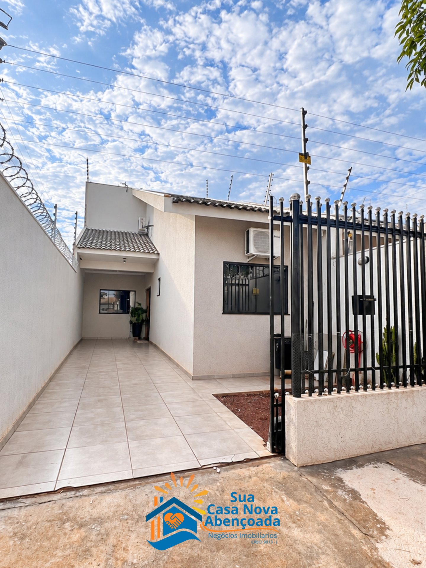 Jd. Ouro Verde com 3 quartos sendo 1 suíte📍